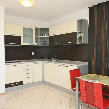 Sofia In Sunny Апартаменты *